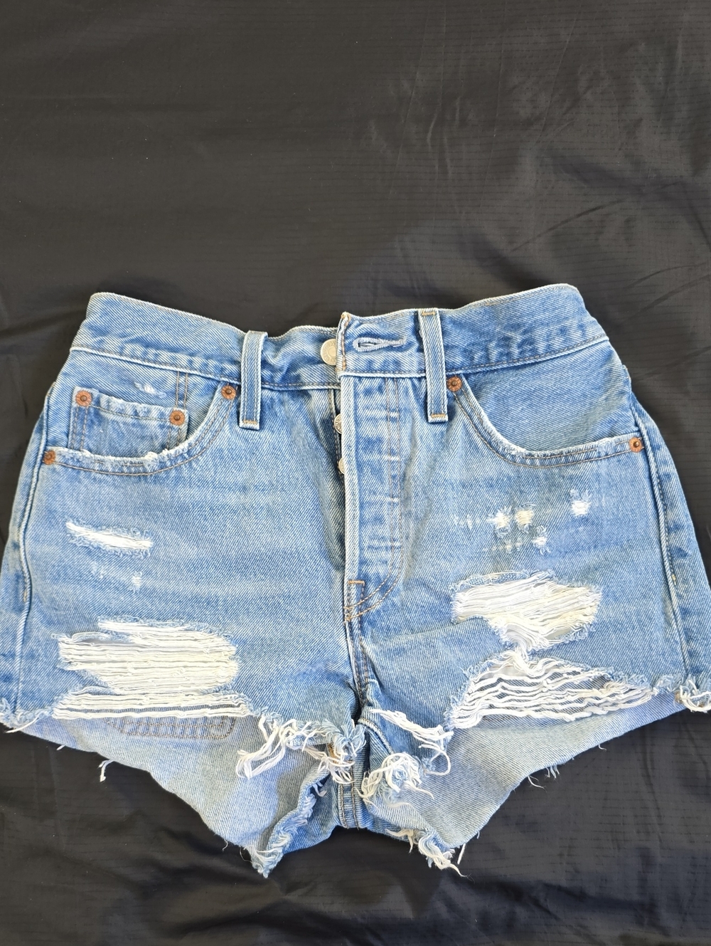 Levi's Light Blue Distressed Denim Women's Shorts Sz 25